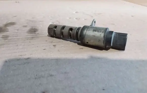 Toyota Yaris Camshaft vanos timing valve 