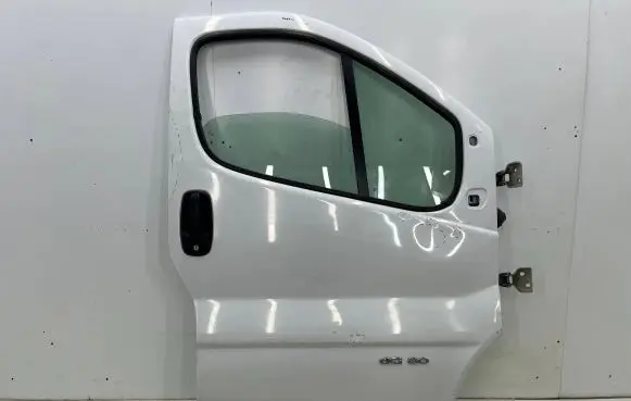 Nissan Primastar Front door