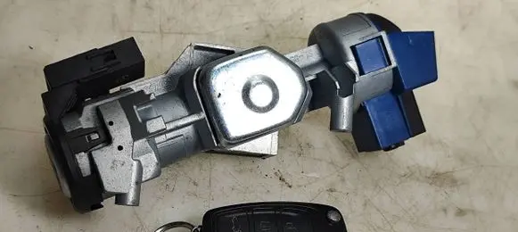 Ford S-MAX Ignition lock 3M513F880AE 6E5T15607CA