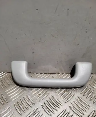 Toyota Yaris Rear interior roof grab handle L1020372