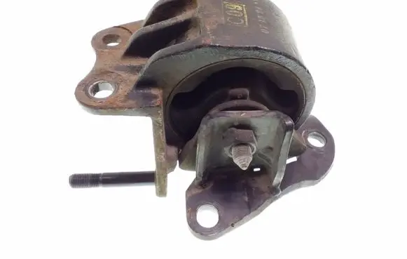 Hyundai Santa Fe Engine mount bracket