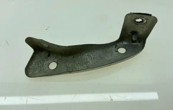 Subaru Outback Bumper support mounting bracket corner 57707AG39A 57707AG