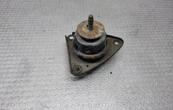 Hyundai i30 Engine mount bracket