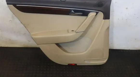 Volkswagen PASSAT B7 Coupe rear side trim panel 