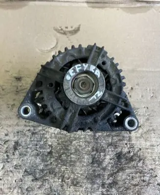 Opel Zafira A Generator/alternator 90561168 0124415005