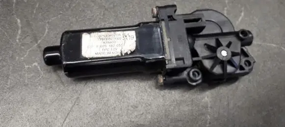 KIA Sorento Seat adjustment motor f00s1b2053