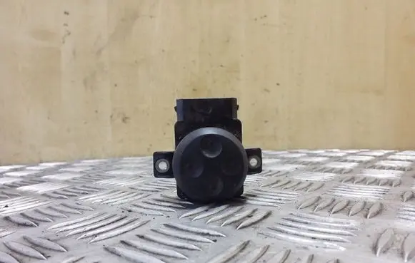 Volkswagen Tiguan Seat control switch 8E0959777B