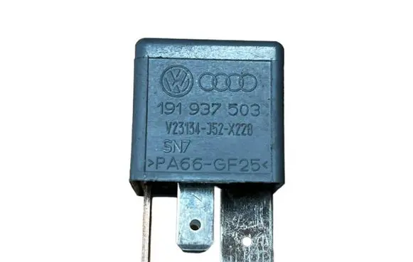 Skoda Octavia Mk1 (1U) Other relay 191937503 V23134J52X228