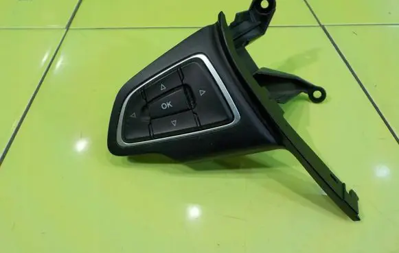 Ford Focus Other switches/knobs/shifts F1ET14K147BB