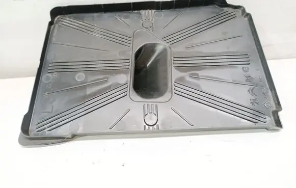 Battery tray