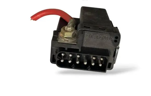 BMW 5 E39 Glow plug pre-heat relay 2246919