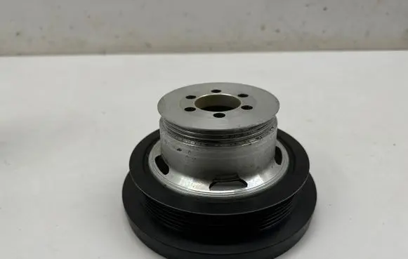 Opel Astra L Crankshaft pulley 9834309980