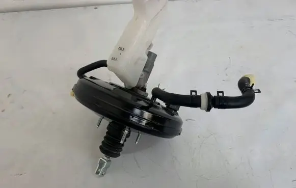Hyundai i20 (BC3 BI3) Brake booster