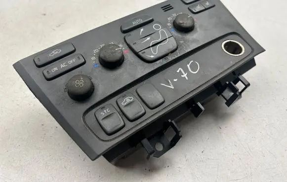 Volvo V70 Climate control unit 8651242 7923 M6243400003