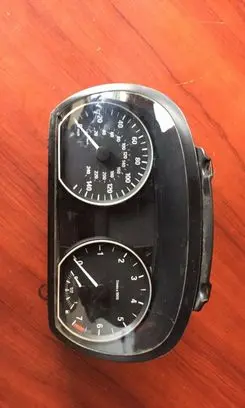 BMW 1 E81 E87 Speedometer (instrument cluster) 1024962
