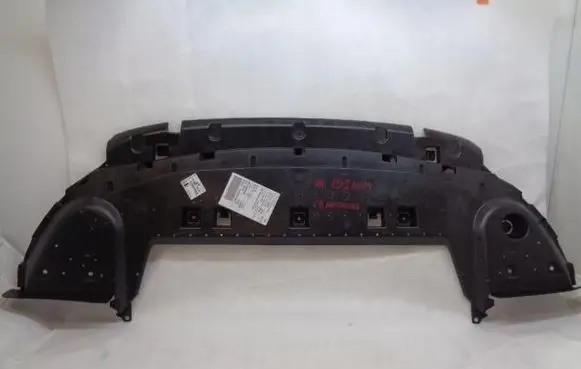 Citroen C5 Aircross Front bumper skid plate/under tray 9818041180