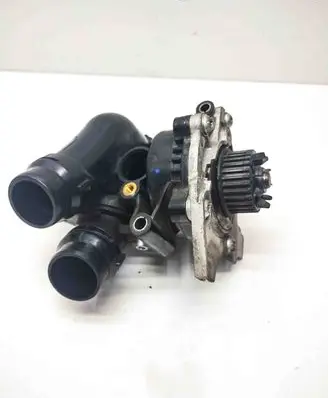 Audi Q3 8U Water pump 