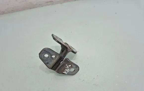Jeep Grand Cherokee Rear door upper hinge 