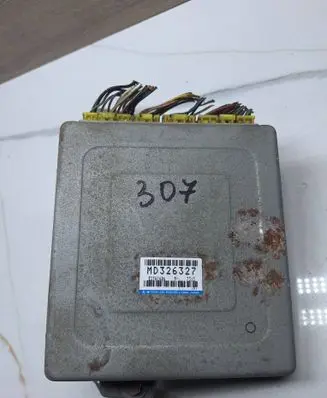 Mitsubishi Eclipse Engine control unit/module MD326327 E2T61686 6327