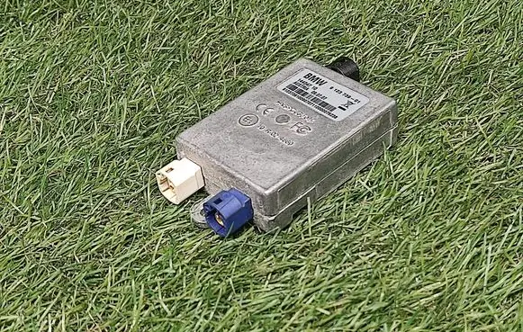 BMW 5 E60 E61 Antenna control unit 9123739 912373901