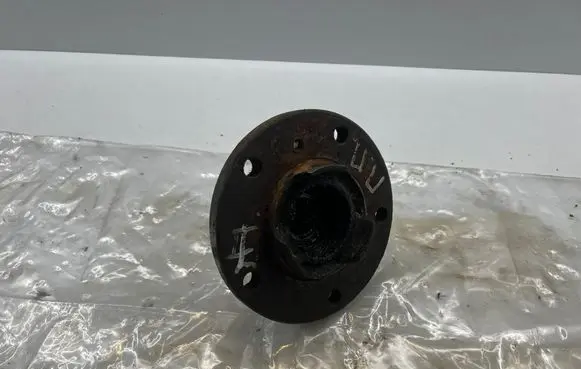 Mercedes-Benz G W460 Front wheel hub