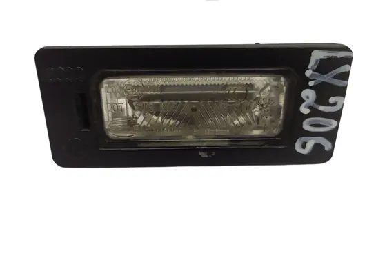 Audi Q5 SQ5 Number plate light 8T0943021