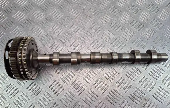 Mercedes-Benz E A207 Camshaft 2720502508 100911655