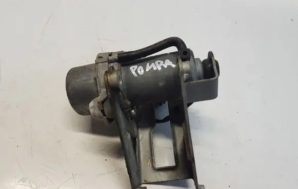 Mercedes-Benz C W205 Vacuum pump A0004303832