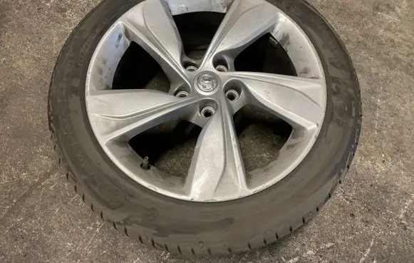 Opel Insignia B R18 alloy rim 