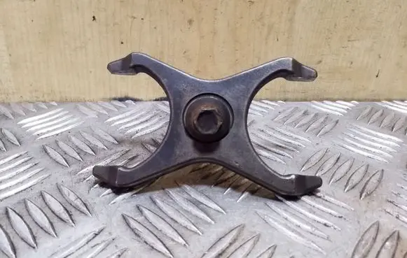 Fuel Injector clamp holder