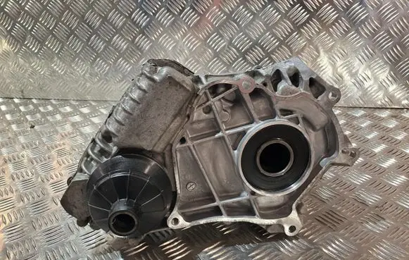 BMW X3 G01 Gearbox transfer box case 9470189