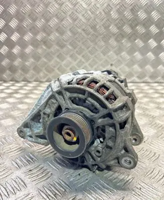 Mercedes-Benz GLA W156 X156 Generator/alternator A0009063322
