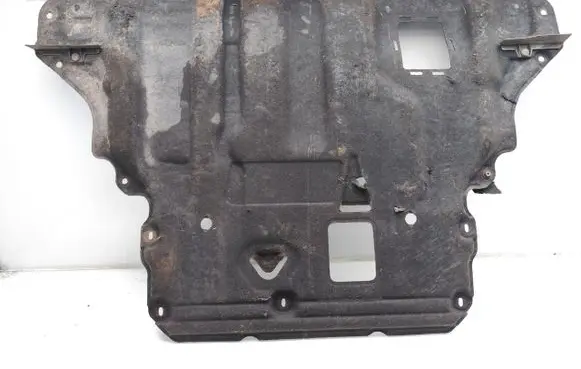 Ford Focus Engine splash shield/under tray 