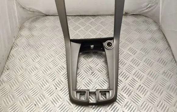 Chevrolet Captiva Other interior part 22751722
