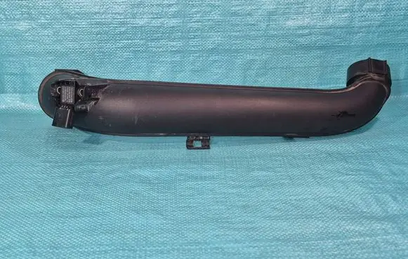 Volkswagen Golf VII Intercooler hose/pipe 04E145673C 03G906051E
