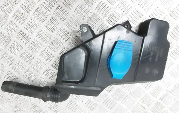 Audi A7 S7 4G Windshield washer fluid reservoir/tank 4G1955462