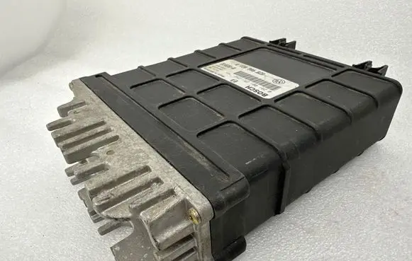 Volkswagen Sharan Engine control unit/module 028906021P 0281001251