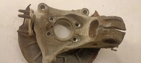 Volkswagen PASSAT B6 Front wheel hub spindle knuckle