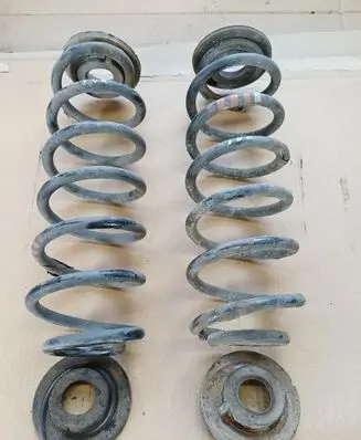 Volkswagen Touran I Rear coil spring