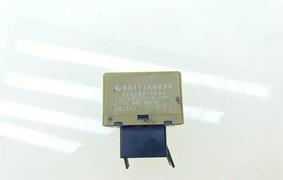 Subaru Outback Hazard warning light relay 86111AG010 86111AG011 86111AG