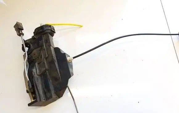 Mercedes-Benz A W168 Front door lock 