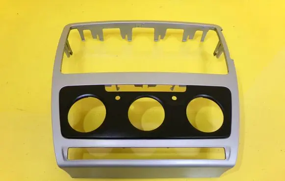 Skoda Octavia Mk2 (1Z) Glove box frame 