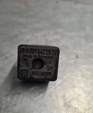 Mercedes-Benz Sprinter W901 W902 W903 W904 Parking PDC sensor speaker A0015422923