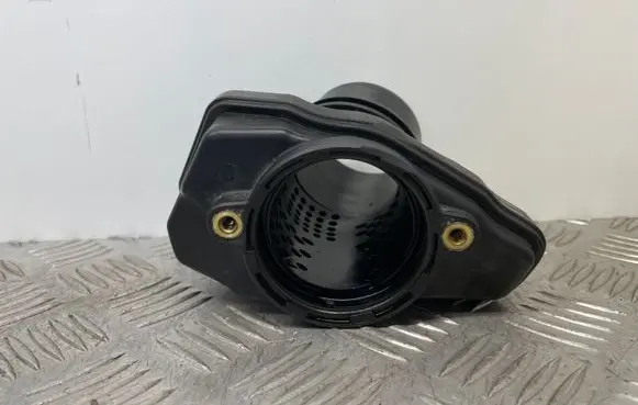 BMW 4 F32 F33 Intake resonator 8513672