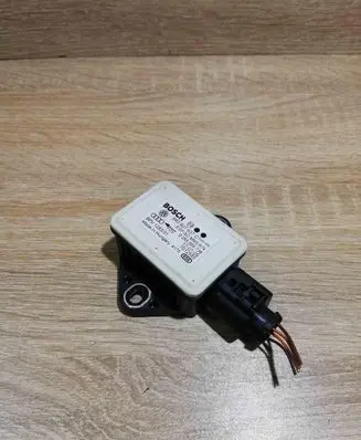 Audi A4 S4 B8 8K ESP acceleration yaw rate sensor 8K0907637C 0265005738