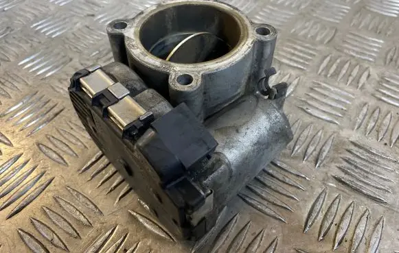 Mercedes-Benz C W203 Throttle valve A6420900070 0281002678