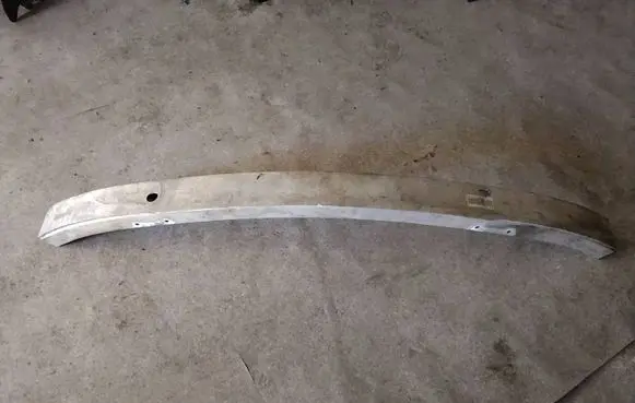 Mercedes-Benz R W251 Front bumper cross member A2516200034 0100029541