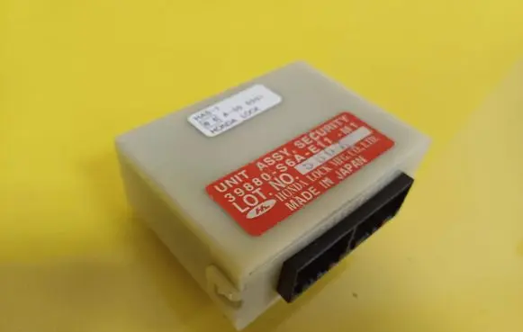 Honda FR-V Alarm control unit/module 39880S6AE11