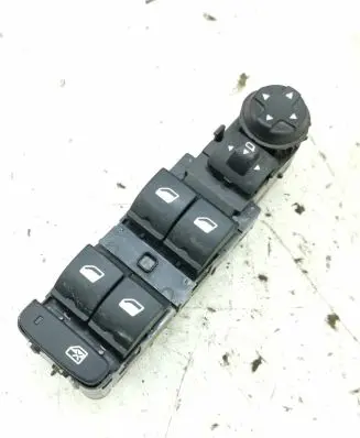 Peugeot 3008 II Electric window control switch 98248411ZD 20180320 10336571
