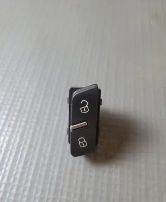 Volkswagen Touareg II Central locking switch button 7P6962125A